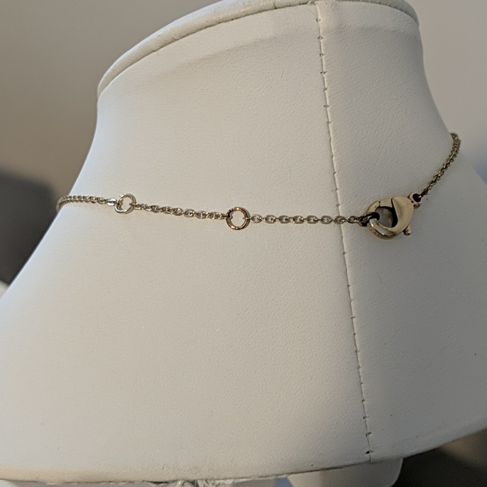 Owl Necklace 🦉 - Picture 3 of 3
